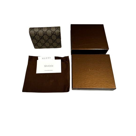 Beautiful Rare GG Gucci 3D Cherry Wallet with Red Interior - Picture 6 of 16